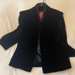 Vintage Sasson women’s faux fur coat